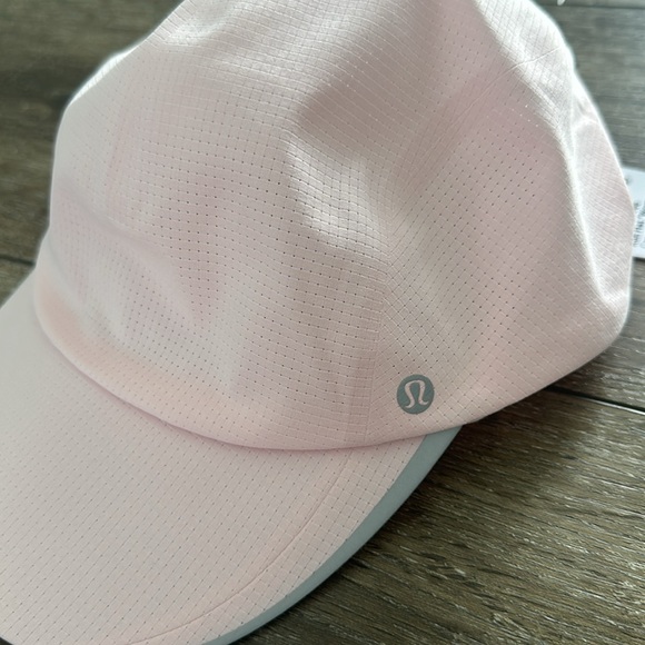 Fast and Free Run Hat *WovenAir* - Picture 3 of 4